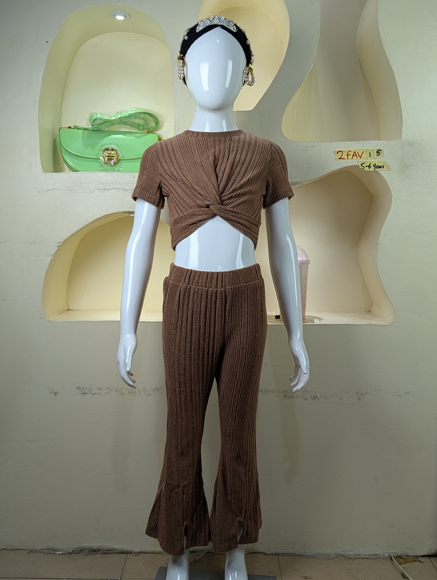 2FAV15 5-6yrs(Two piece)