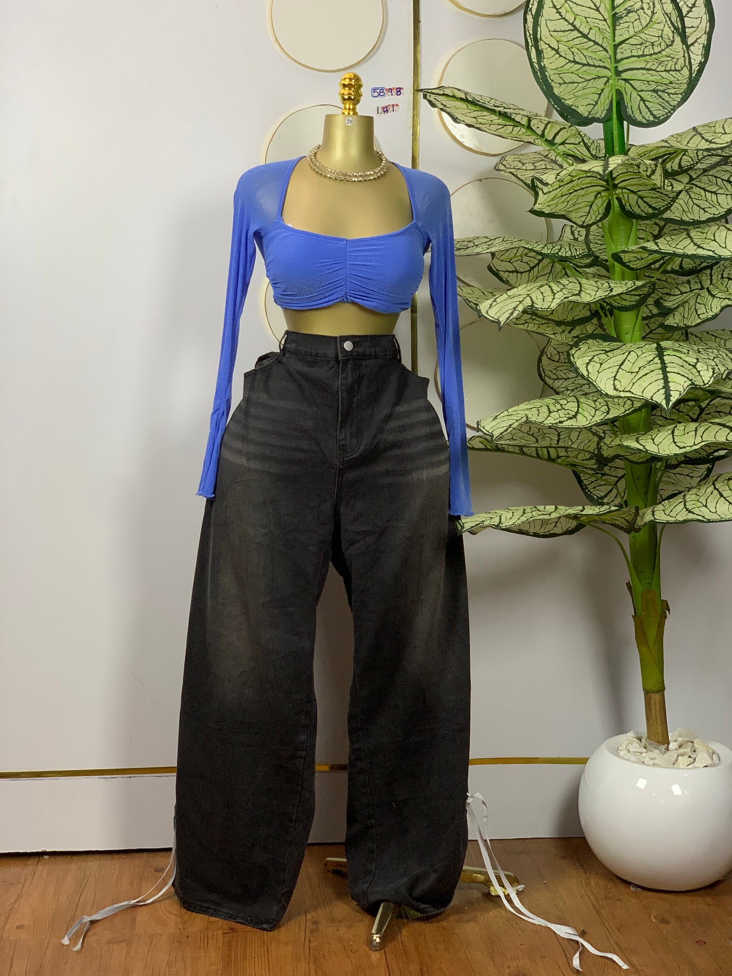 Size 20 5B98 Length 41 (Jean only)