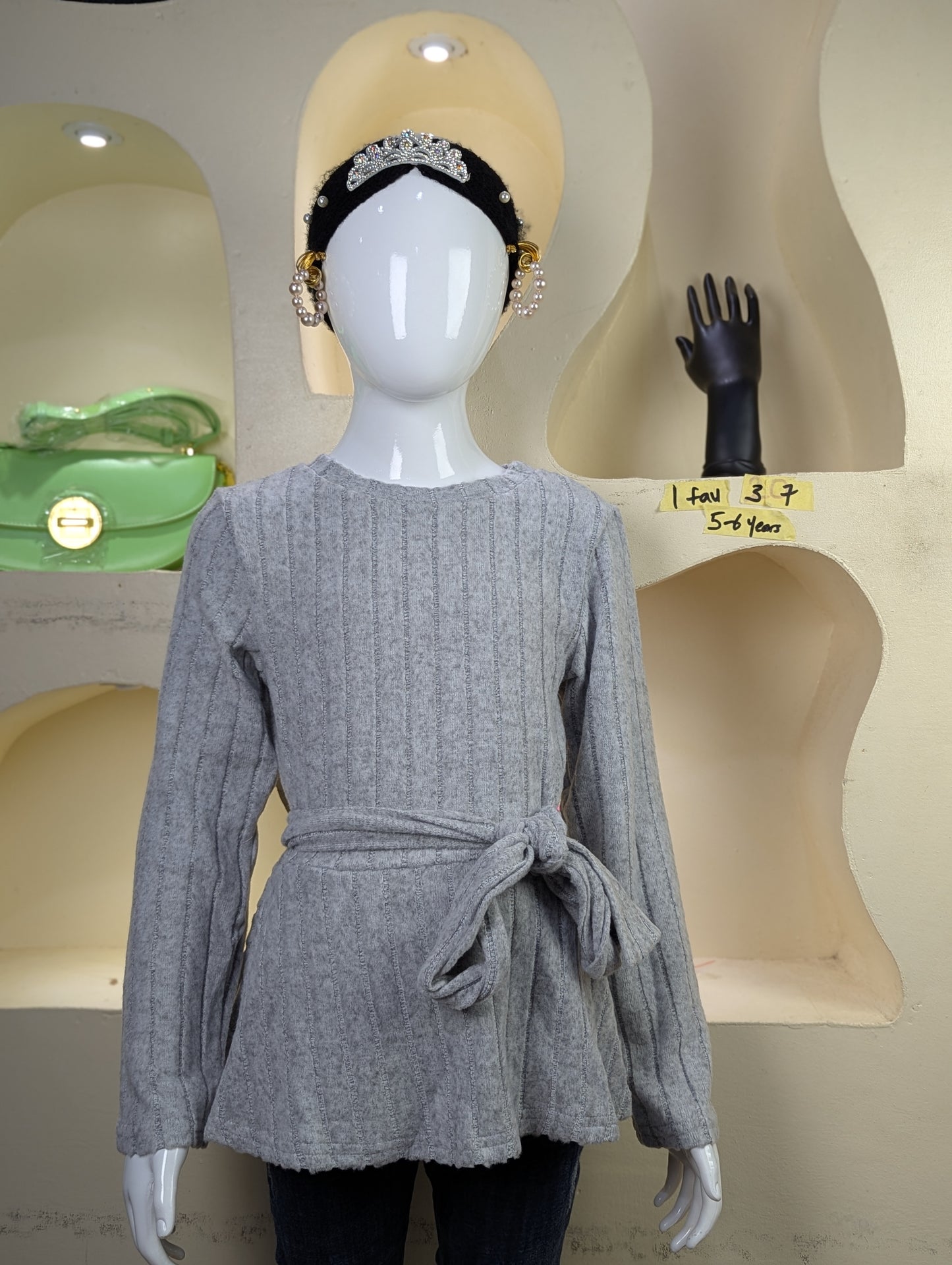 1FAV37 5-6yrs(Top only)